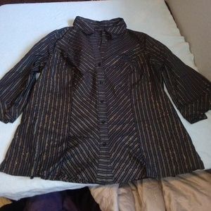 Apostrophe brand shirt